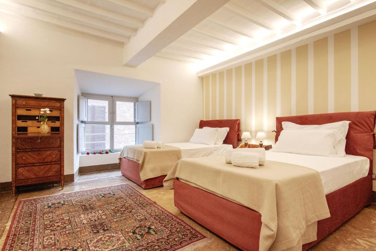 Palazzo Chigi Zondadari Apartment Siena Exterior foto